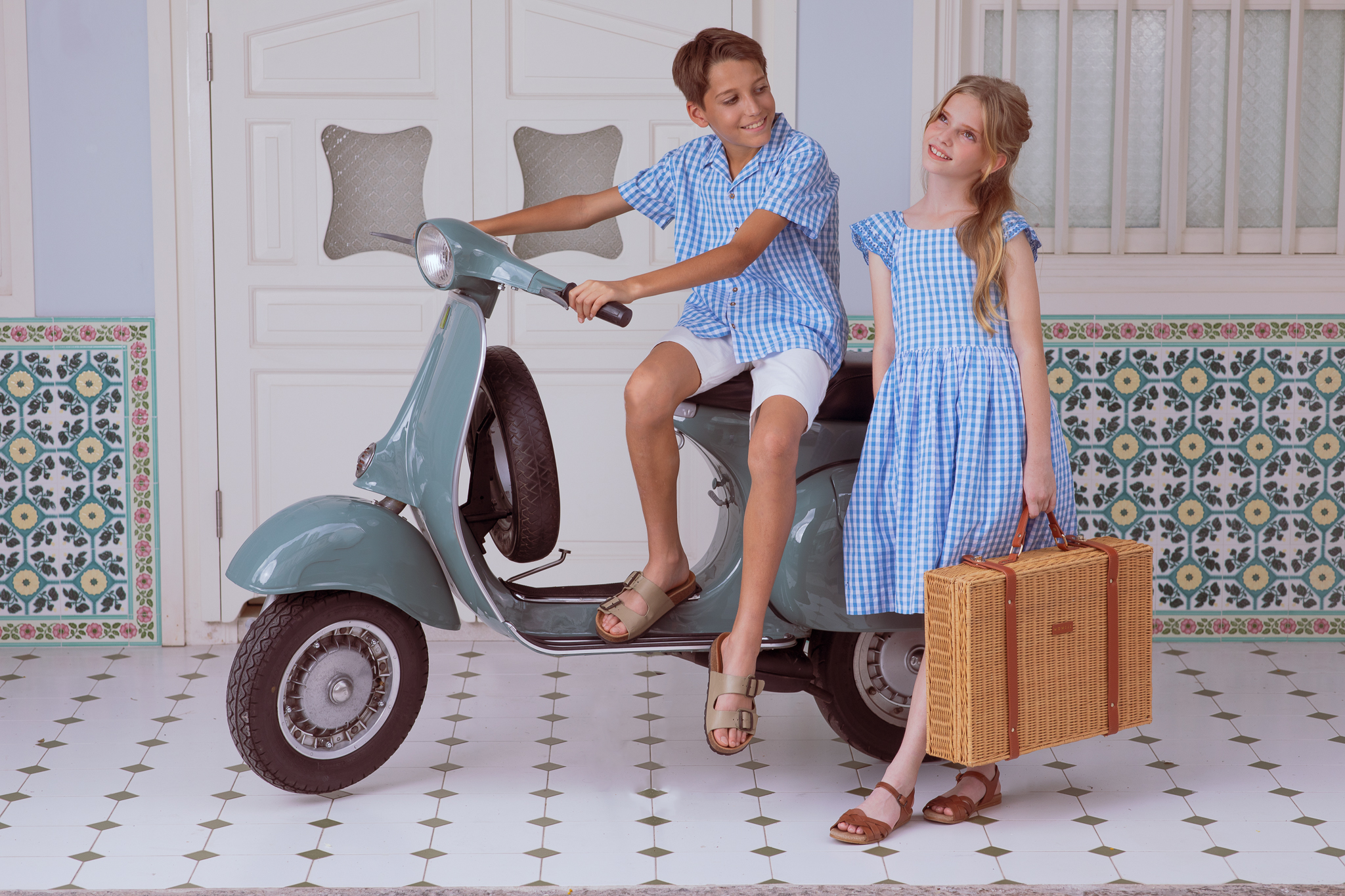How to Pack Light Yet Smart for a Family Holiday with Children