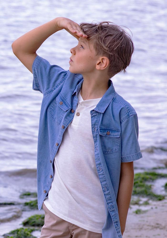Blue short sleeve shirt