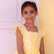 Flounce sleeve dress